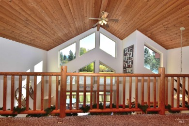 Welcome to this move-in ready home nestled in the exclusive on Meadowcreek Golf Resort in Idaho - for sale on GolfHomes.com, golf home, golf lot
