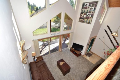Welcome to this move-in ready home nestled in the exclusive on Meadowcreek Golf Resort in Idaho - for sale on GolfHomes.com, golf home, golf lot