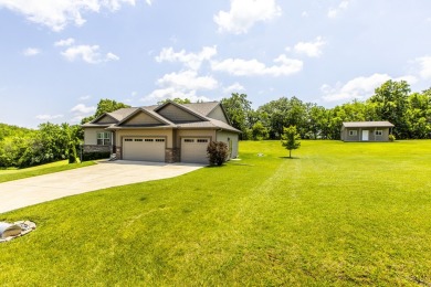 Don't miss out on your own little slice of paradise located in on El Paso Golf Club in Illinois - for sale on GolfHomes.com, golf home, golf lot