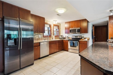 This one comes with a bonus!   Extra lot included in this price! on Lake McBride Golf Course in Iowa - for sale on GolfHomes.com, golf home, golf lot