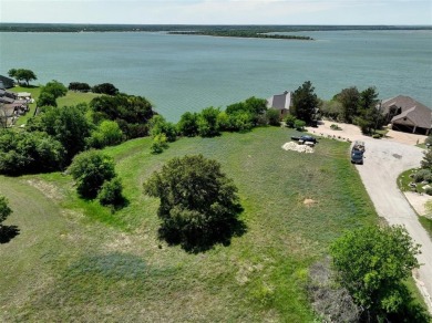 Desirable lake front homesite in the resort! This White Bluff on White Bluff Resort - Old Course in Texas - for sale on GolfHomes.com, golf home, golf lot