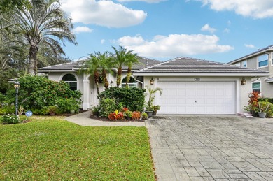 EGRET LANDING centrally located & lots of amenities! Move-in on The Golf Club of Jupiter in Florida - for sale on GolfHomes.com, golf home, golf lot