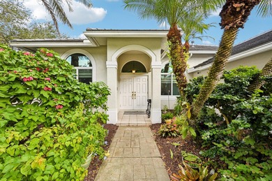 EGRET LANDING centrally located & lots of amenities! Move-in on The Golf Club of Jupiter in Florida - for sale on GolfHomes.com, golf home, golf lot