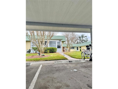 Priced to Sell! Discover the perfect blend of comfort and on Kings Point Executive Golf Course in Florida - for sale on GolfHomes.com, golf home, golf lot
