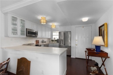 Upscale country club living at a reasonable price. This on High Point Country Club in Florida - for sale on GolfHomes.com, golf home, golf lot