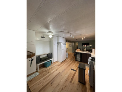 Cozy, updated and affordable home in Tri Palm Estates & Country on The Club At Shenandoah Springs in California - for sale on GolfHomes.com, golf home, golf lot