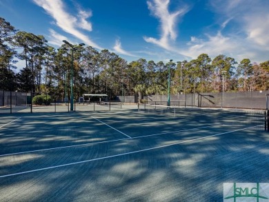 Beautiful and bright updated stucco home in The Landings! on The Landings Club - Oakridge in Georgia - for sale on GolfHomes.com, golf home, golf lot