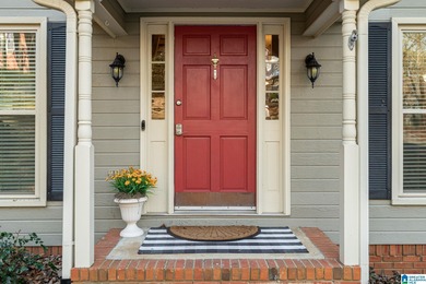 Well-maintained 3BR, 2.5BA home in the heart of Riverchase on Riverchase Country Club in Alabama - for sale on GolfHomes.com, golf home, golf lot