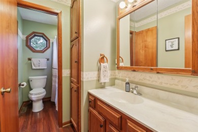YOU HAVE TO SEE THIS HOME...A BEAUTIFULLY KEPT RANCH SITTING ON on Osceola Country Club in Iowa - for sale on GolfHomes.com, golf home, golf lot
