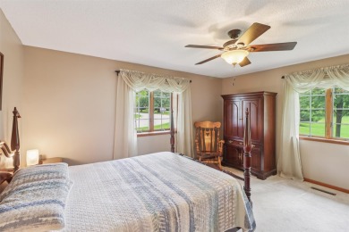 YOU HAVE TO SEE THIS HOME...A BEAUTIFULLY KEPT RANCH SITTING ON on Osceola Country Club in Iowa - for sale on GolfHomes.com, golf home, golf lot