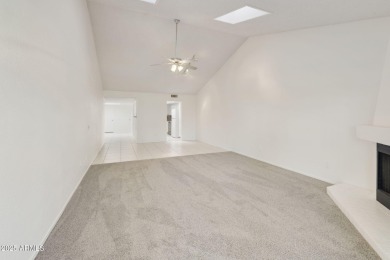 Charming 3BR, 2BA villa on the golf course in the popular active on Cottonwood Country Club in Arizona - for sale on GolfHomes.com, golf home, golf lot