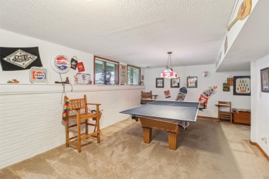 YOU HAVE TO SEE THIS HOME...A BEAUTIFULLY KEPT RANCH SITTING ON on Osceola Country Club in Iowa - for sale on GolfHomes.com, golf home, golf lot
