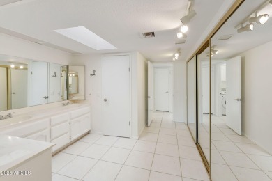 Charming 3BR, 2BA villa on the golf course in the popular active on Cottonwood Country Club in Arizona - for sale on GolfHomes.com, golf home, golf lot