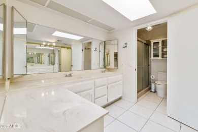 Charming 3BR, 2BA villa on the golf course in the popular active on Cottonwood Country Club in Arizona - for sale on GolfHomes.com, golf home, golf lot