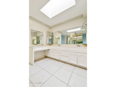 Charming 3BR, 2BA villa on the golf course in the popular active on Cottonwood Country Club in Arizona - for sale on GolfHomes.com, golf home, golf lot