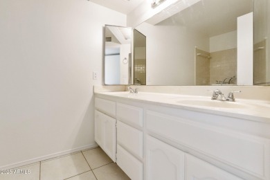 Charming 3BR, 2BA villa on the golf course in the popular active on Cottonwood Country Club in Arizona - for sale on GolfHomes.com, golf home, golf lot