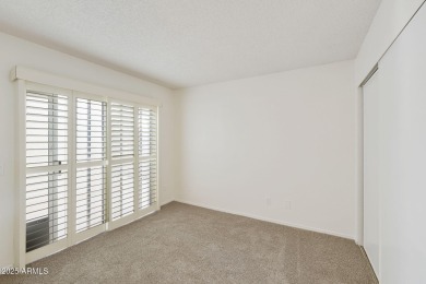 Charming 3BR, 2BA villa on the golf course in the popular active on Cottonwood Country Club in Arizona - for sale on GolfHomes.com, golf home, golf lot