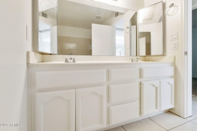 Charming 3BR, 2BA villa on the golf course in the popular active on Cottonwood Country Club in Arizona - for sale on GolfHomes.com, golf home, golf lot
