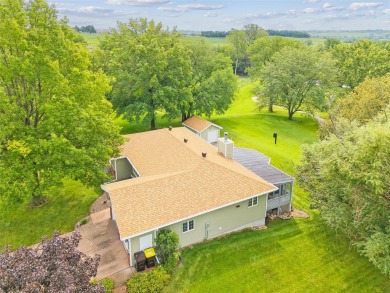 YOU HAVE TO SEE THIS HOME...A BEAUTIFULLY KEPT RANCH SITTING ON on Osceola Country Club in Iowa - for sale on GolfHomes.com, golf home, golf lot