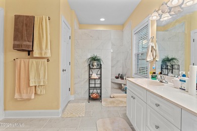 This first-floor Golfmaster II villa is the perfect blend of on Long Cove Club in South Carolina - for sale on GolfHomes.com, golf home, golf lot