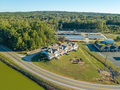 Be a part of Diamondhead with this 2/2 condo. Ground floor on Diamondhead Golf and Country Club in Arkansas - for sale on GolfHomes.com, golf home, golf lot