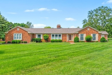 Prime location located on the golf course! This beautiful and on Hopkinsville Golf and Country Club in Tennessee - for sale on GolfHomes.com, golf home, golf lot