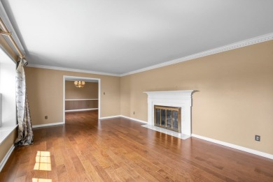 Prime location located on the golf course! This beautiful and on Hopkinsville Golf and Country Club in Tennessee - for sale on GolfHomes.com, golf home, golf lot