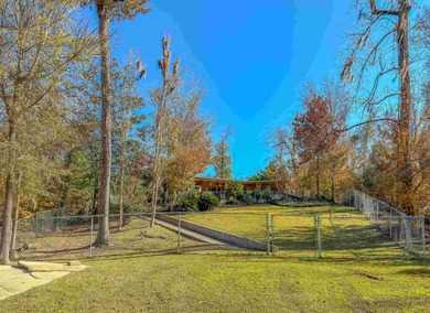 CURRENTLY UNDER CONTRACT, SELLER WILL CONSIDER BACKUP OFFERS on Indian Springs Golf Club in Florida - for sale on GolfHomes.com, golf home, golf lot