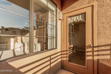 NEW HVAC!!! This beautifully updated 2 bed, 2 bath end unit on Papago Golf Course in Arizona - for sale on GolfHomes.com, golf home, golf lot