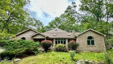 Experience the best of the Pocono Mountains in Hemlock Farms, an on Lords Valley Country Club, Inc in Pennsylvania - for sale on GolfHomes.com, golf home, golf lot