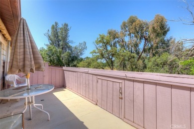 Welcome to Kelly Ridge! This spacious 1980 MH has a 433A on Lake Oroville Golf and Event Center in California - for sale on GolfHomes.com, golf home, golf lot