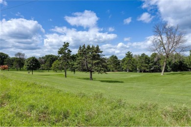 Step into this impeccable and stylish 3-bedroom, 3-bathroom on Cimarron Park Golf Course in Minnesota - for sale on GolfHomes.com, golf home, golf lot