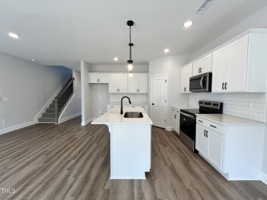FRIDGE/WASHER/DRYER INCLUDED!! Schedule your tour of this on Riverwood Golf and Athletic Club in North Carolina - for sale on GolfHomes.com, golf home, golf lot