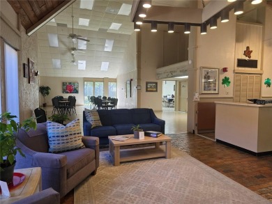 Enjoy the ease of maintenance-free living in this charming and on Beacon Woods Golf Club in Florida - for sale on GolfHomes.com, golf home, golf lot