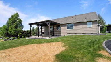 MLS# 284212 Golf Course Living with Unmatched Convenience - 2990 on Horn Rapids Golf Club in Washington - for sale on GolfHomes.com, golf home, golf lot