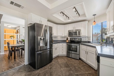 MAJOR PRICE IMPROVEMENT -- NOW ONLY $429,900! Fully on Cathedral Canyon Golf and Tennis Club in California - for sale on GolfHomes.com, golf home, golf lot