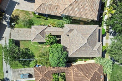 Versatile 4-bedroom, 3-bath Abacoa residence with sparkling LAKE on The Club At Admirals Cove Golf Village in Florida - for sale on GolfHomes.com, golf home, golf lot