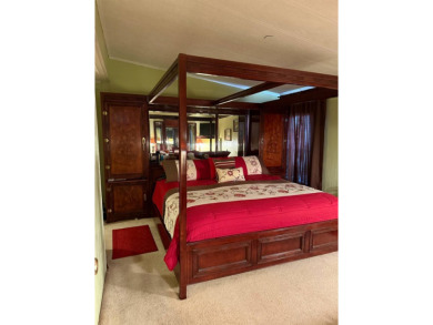 THIS LOVELY, MANUFACTURED HOME ON LEASED LAND.  PRICED TO SELL on Pine Lakes Country Club in Florida - for sale on GolfHomes.com, golf home, golf lot