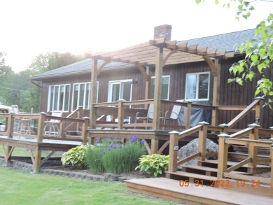 Barton Vermont, Crystal Lake views and deeded access, fish on Barton Golf Club in Vermont - for sale on GolfHomes.com, golf home, golf lot
