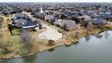 Beautifully UPDATED soft contemporary home on QUIET Cul-de-sac on Heritage Lakes - Par 3 - 9 Hole Course in Texas - for sale on GolfHomes.com, golf home, golf lot