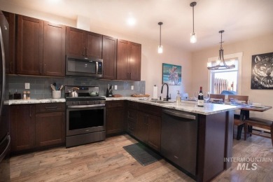 Stunning furnished 2066 sq ft, turnkey condo in the heart of on McCall Municipal Golf Course in Idaho - for sale on GolfHomes.com, golf home, golf lot