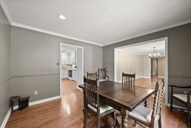 BEAUTIFULLY WELL MAINTAINED ALL BRICK HOME IN LOVELY HUNTING on Hopkinsville Golf and Country Club in Kentucky - for sale on GolfHomes.com, golf home, golf lot