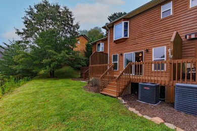 Townhouse #7 in the Smoky Mountain Country Club offers a on Smoky Mountain Country Club in North Carolina - for sale on GolfHomes.com, golf home, golf lot