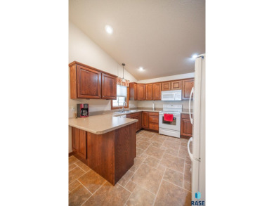 Immaculate one owner ranch home with 5-bedroom, 3 bath, 3 stall on Central Valley Golf Club in South Dakota - for sale on GolfHomes.com, golf home, golf lot