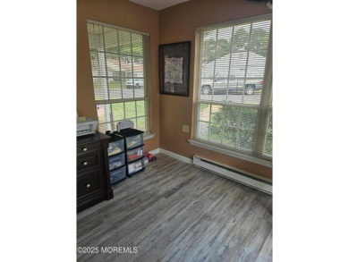 Welcome to this well kept 2 bedroom, 2 bath Stratford model home on Leisure Village West Assoc. in New Jersey - for sale on GolfHomes.com, golf home, golf lot