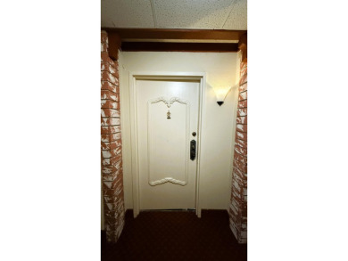 Discover this beautifully updated 1-bedroom, 1.5-bath apartment on Inverrary Country Club in Florida - for sale on GolfHomes.com, golf home, golf lot