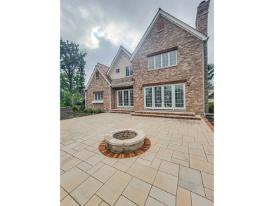 Fidelity West is offering the ONLY MOVE IN READY NEW on Conway Farms Golf Club in Illinois - for sale on GolfHomes.com, golf home, golf lot