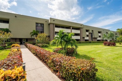Two Bedroom /Two Bath *C* Unit - Wonderful 2 BR/2BA 1210 square on Innisbrook Resort and Golf Club in Florida - for sale on GolfHomes.com, golf home, golf lot