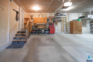 Immaculate one owner ranch home with 5-bedroom, 3 bath, 3 stall on Central Valley Golf Club in South Dakota - for sale on GolfHomes.com, golf home, golf lot