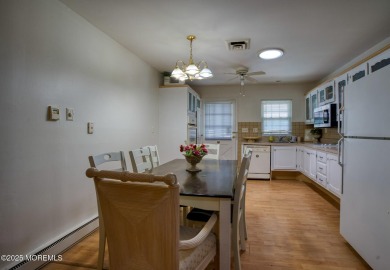 Charming and well-maintained 2-bedroom, 1-bath home in the on Greenbriar Woodlands in New Jersey - for sale on GolfHomes.com, golf home, golf lot